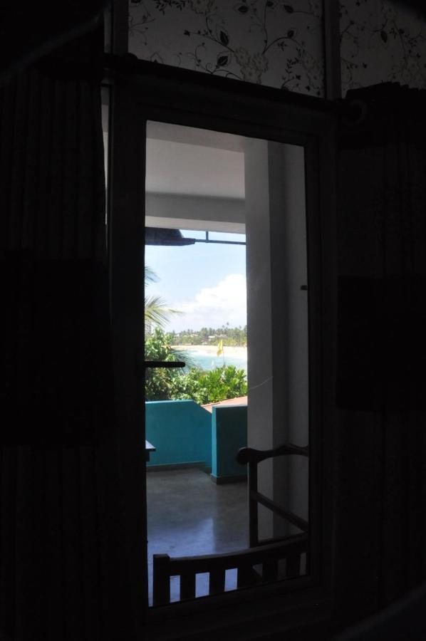 Bed and Breakfast The Ocean à Unawatuna Extérieur photo