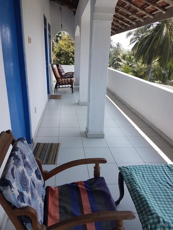 Bed and Breakfast The Ocean à Unawatuna Extérieur photo